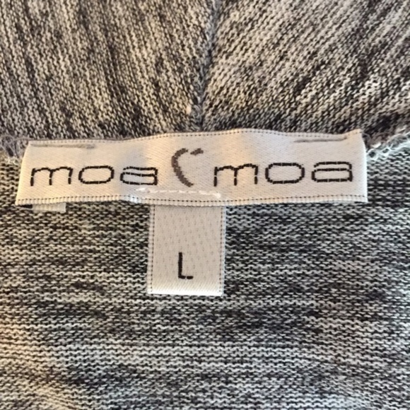 🧥🖤 Gray & White Drapey Sweater – Size L 🖤🧥 - Picture 6 of 11